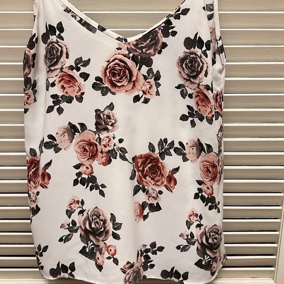 158. Forever 21 Spaghetti Strap Crop Top - Picture 5 of 9